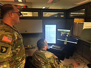 SFC Stallings signing up for Army PaYS 